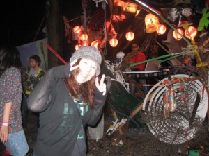 Chip music with DJ Hally somewhere up a mountain in Wakayama.