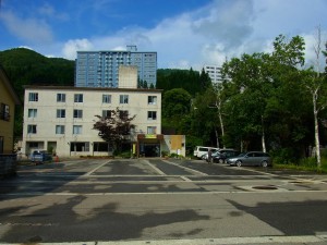 The building as seen from the main street in Naeba