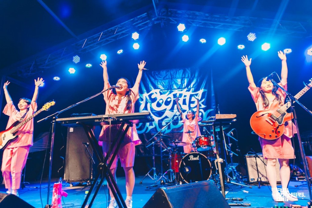 Chai wowing the crowd at last year's Fuji Rock