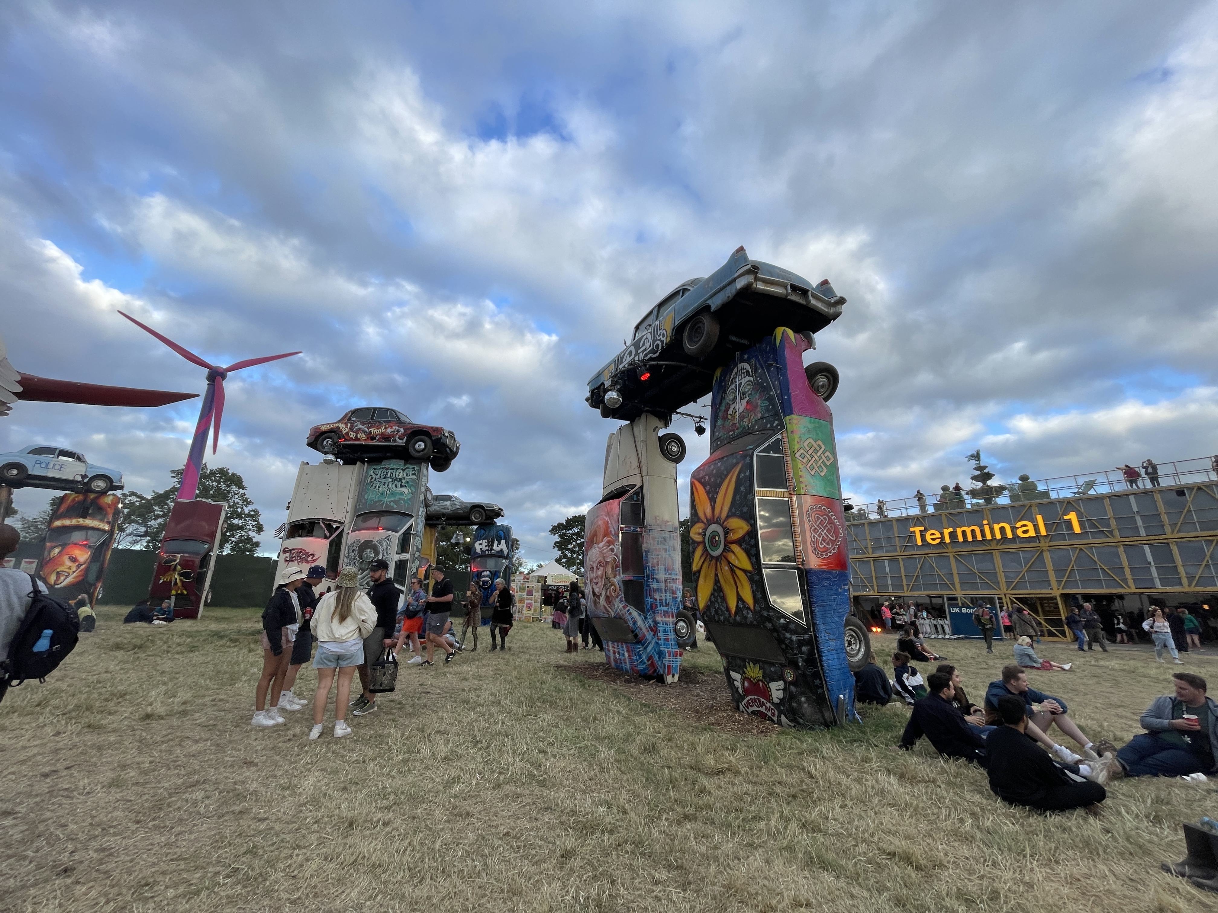 The Spirit of the Festival: Glastonbury’s Community Vibe and Its Future Inspiration for Fuji Rock
